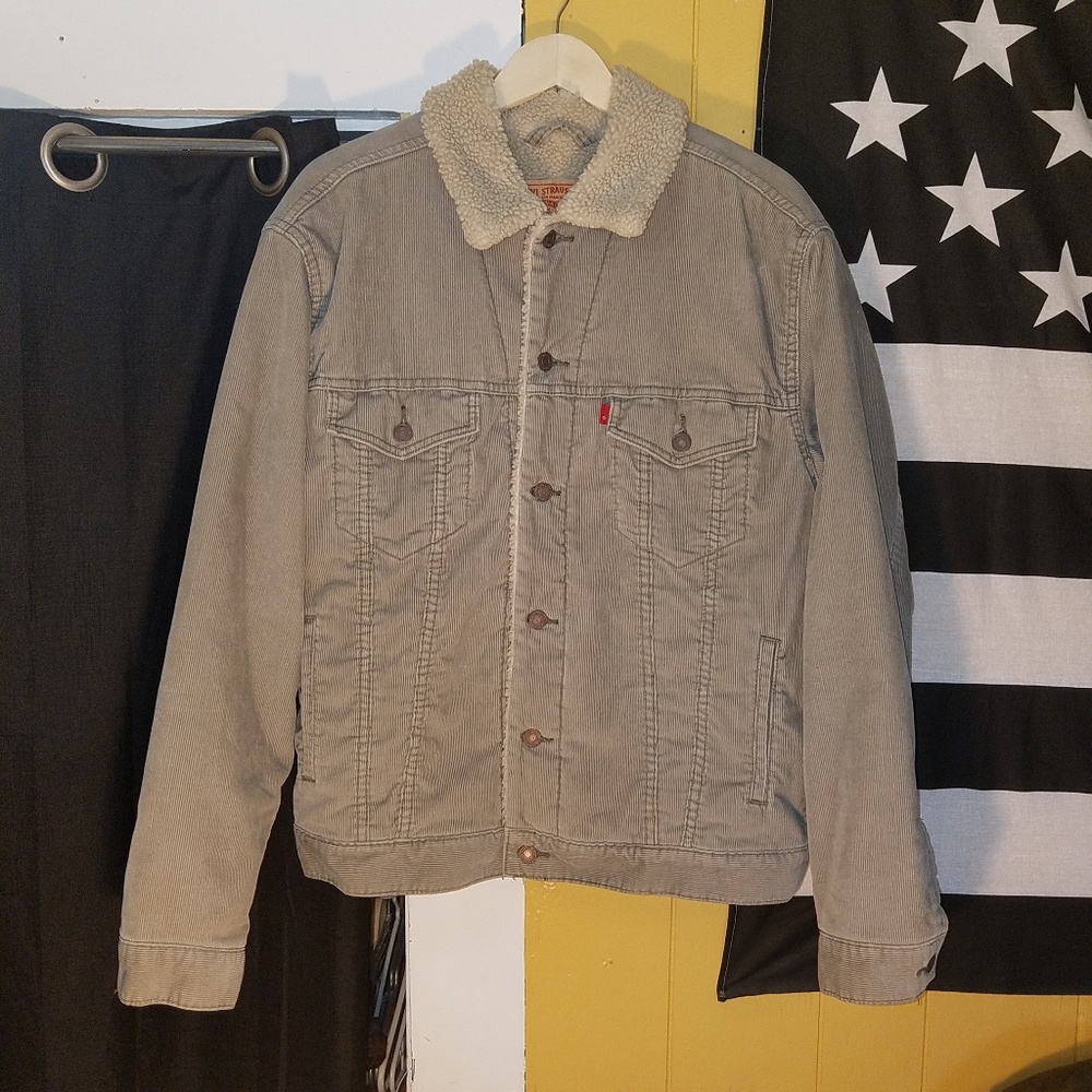 EUC Levi’s Sherpa Trucker Jacket L Corduroy - Grey